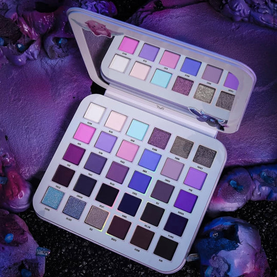 Gleam X Gloom - Robert Welsh X Blend Bunny Eyeshadow Palette - Blend Bunny Cosmetics
