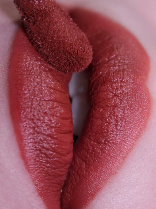 Rust Punk - Wasteland X ZYEL Velvet Veil Lip Mud - Bellabeautébar